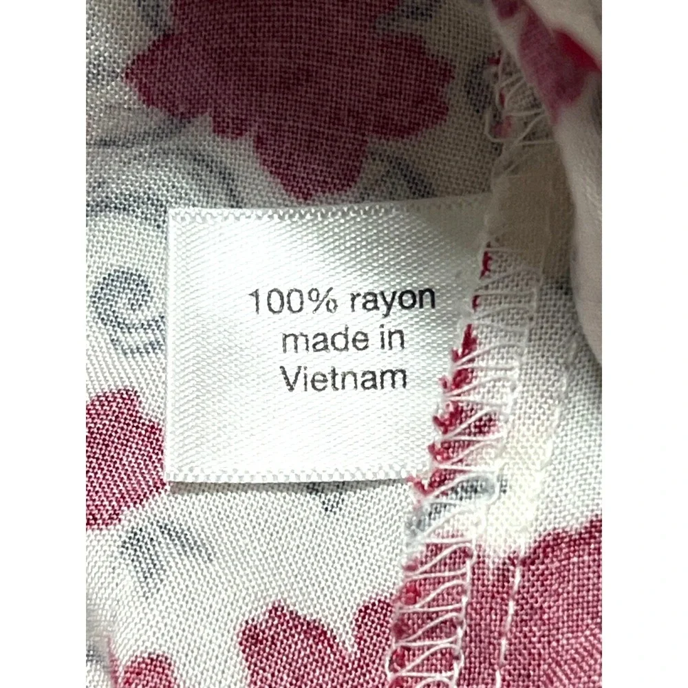 Lane Bryant Red Floral Button Down Blouse‎ 18/20 Rayon Plus Size Top 3/4 sleeve - Picture 3 of 5